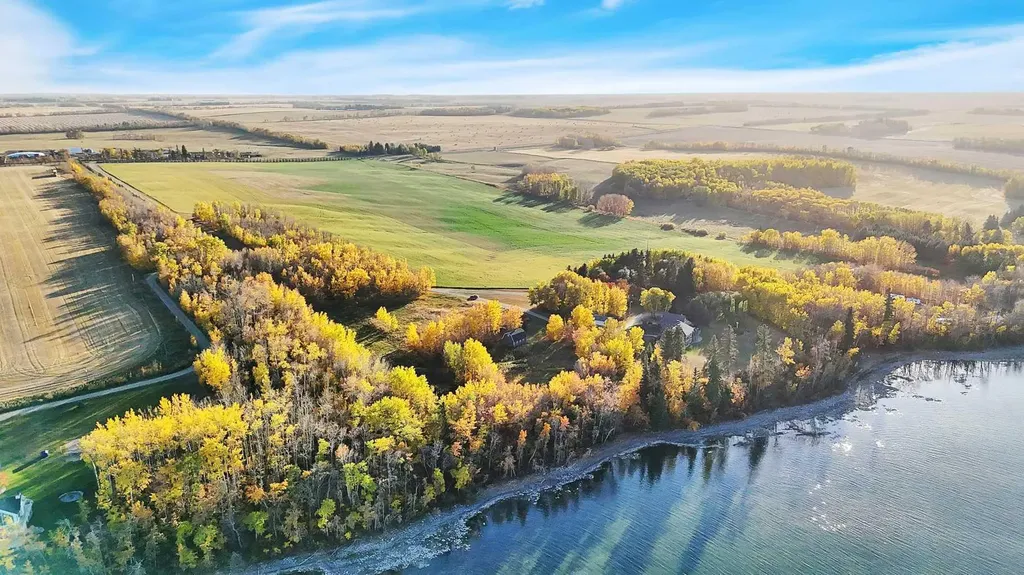 2210B Township Road 392 Rural Lacombe County AB T4E 2W7