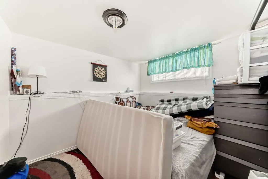 144 Taradale Drive NE Calgary AB T3J 5G3