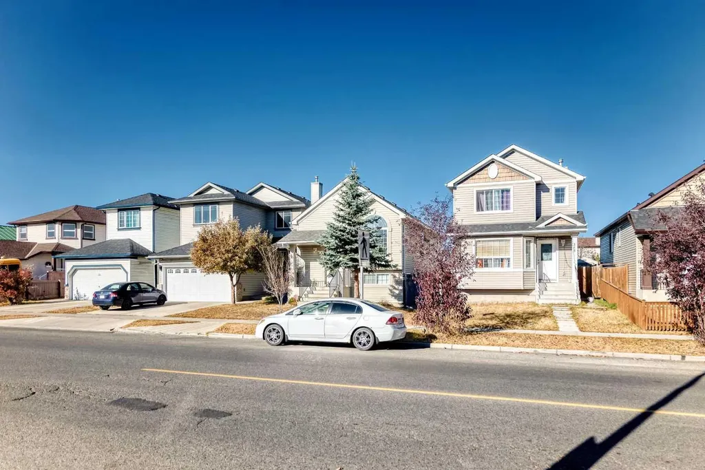 144 Taradale Drive NE Calgary AB T3J 5G3