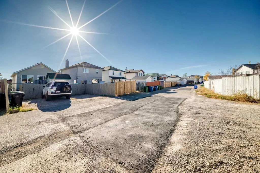 144 Taradale Drive NE Calgary AB T3J 5G3