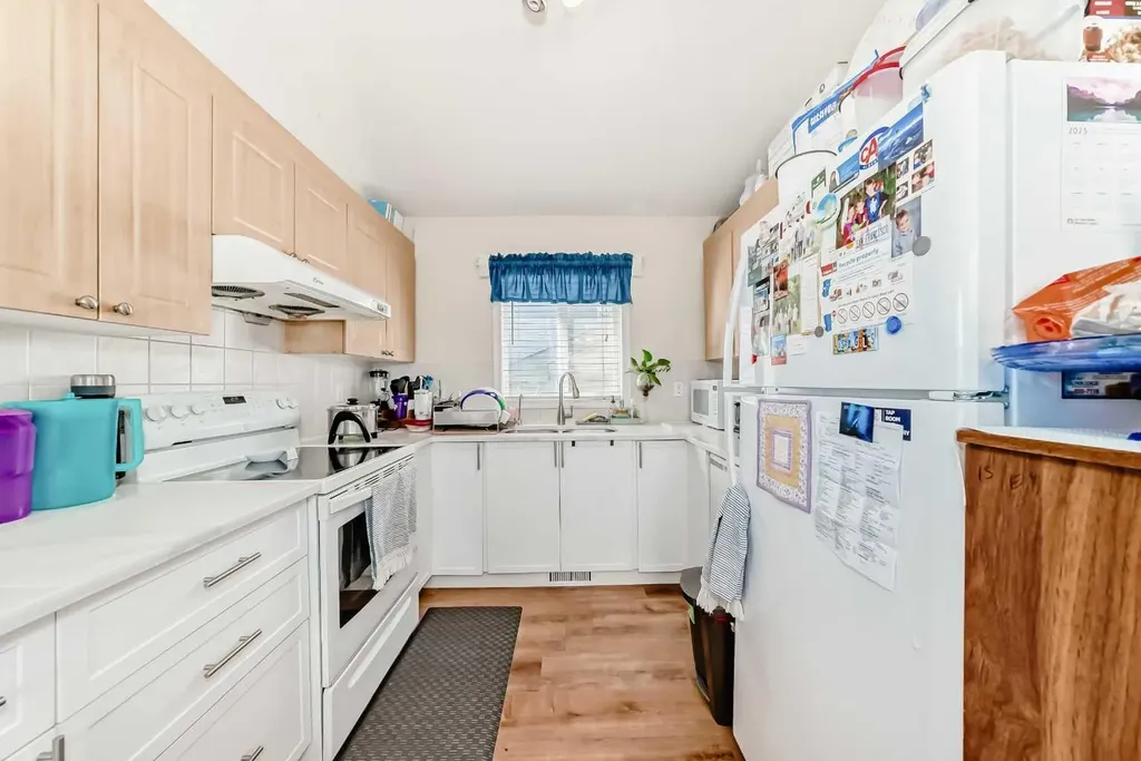 144 Taradale Drive NE Calgary AB T3J 5G3
