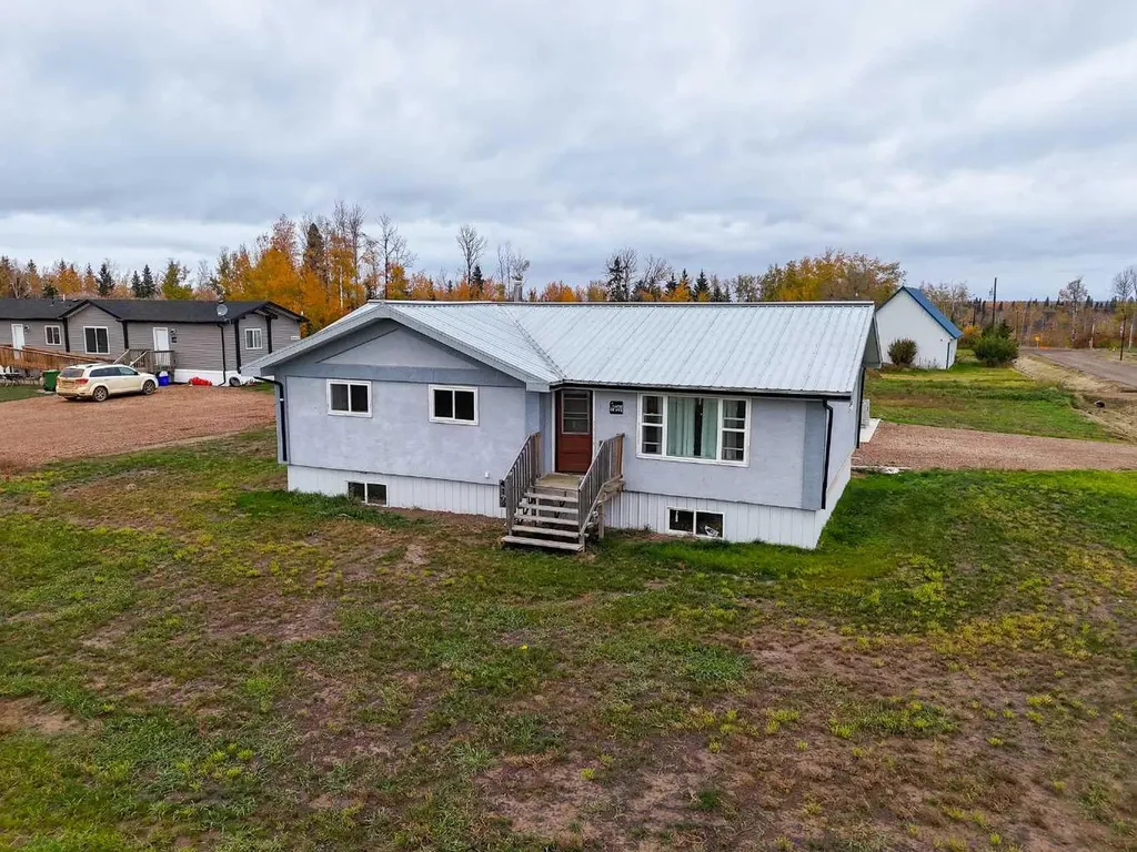 5702 44 Avenue Fort Vermilion AB T0H 1N0