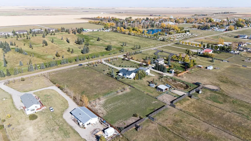 730 Minto Street Granum AB T0L 1A0