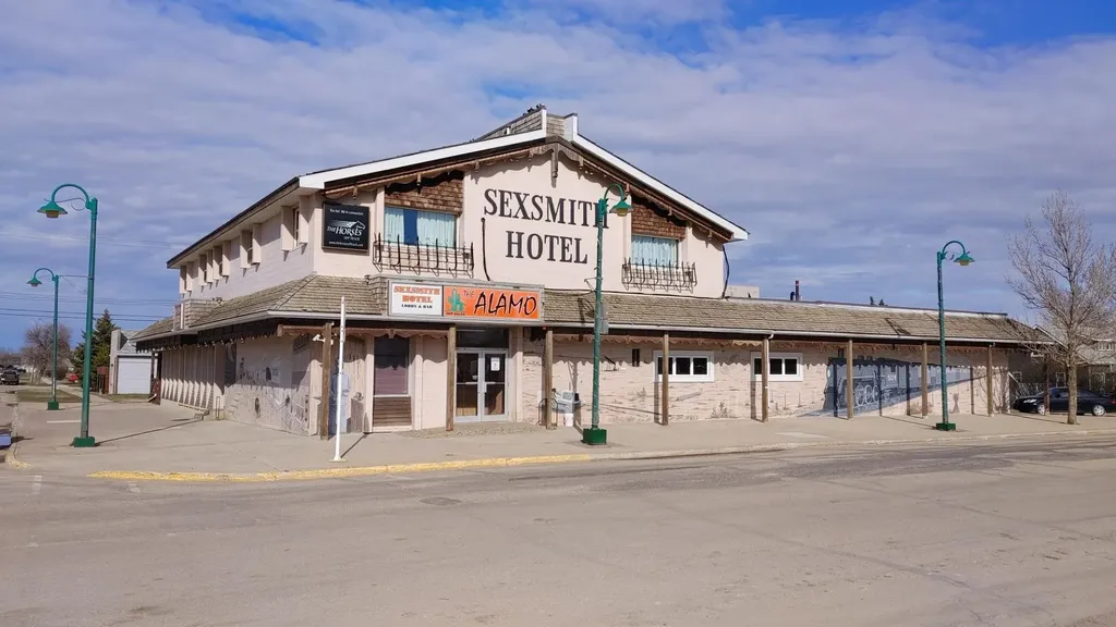 9807 100 Street Sexsmith AB T0H 3C0