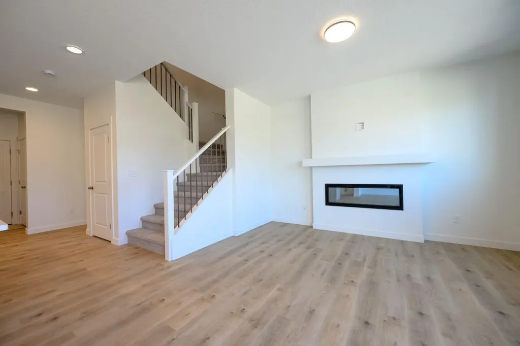 12830 87a Street Grande Prairie AB T8X 0X7