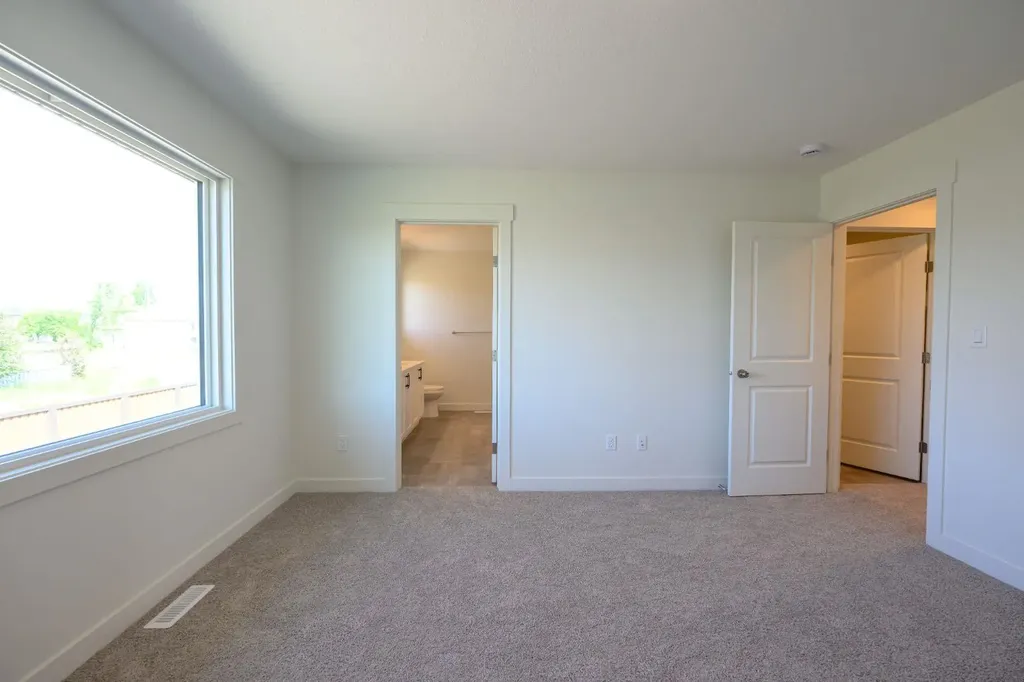 12830 87a Street Grande Prairie AB T8X 0X7
