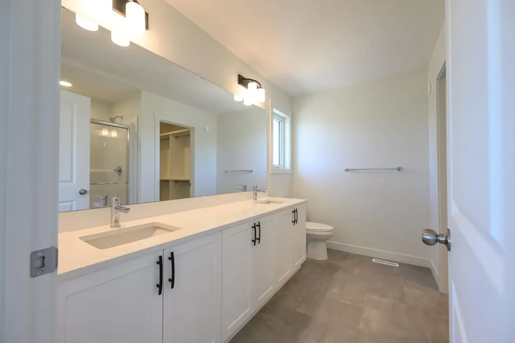 12830 87a Street Grande Prairie AB T8X 0X7