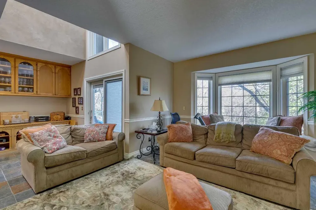 1302 Frontenac Avenue SW Calgary AB T2B1B6