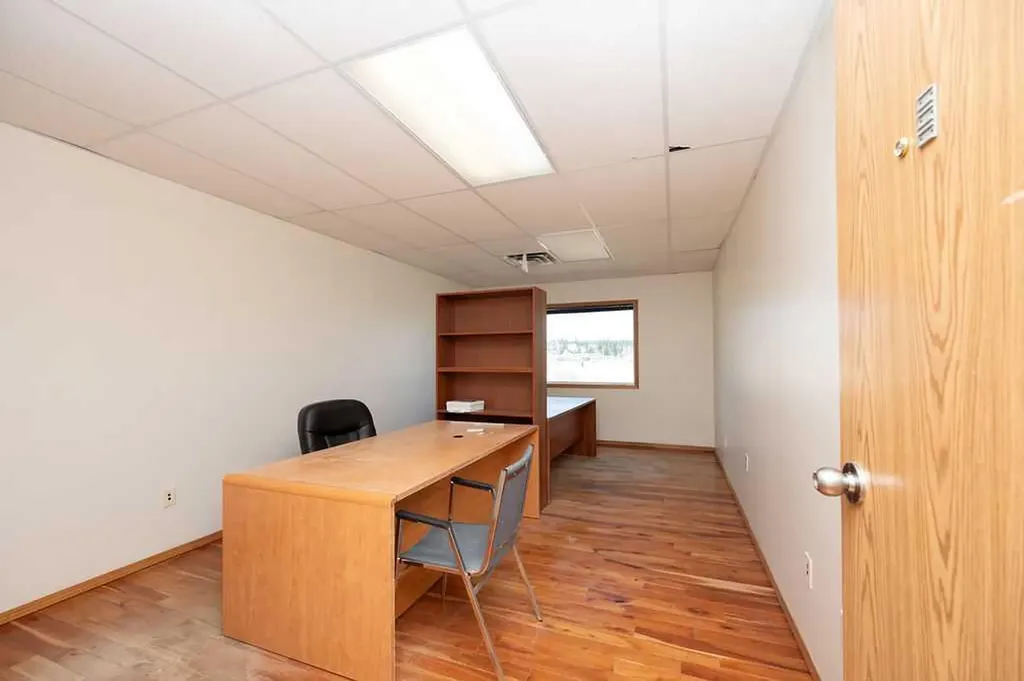 4706 50 Avenue Athabasca AB T9S 1C1