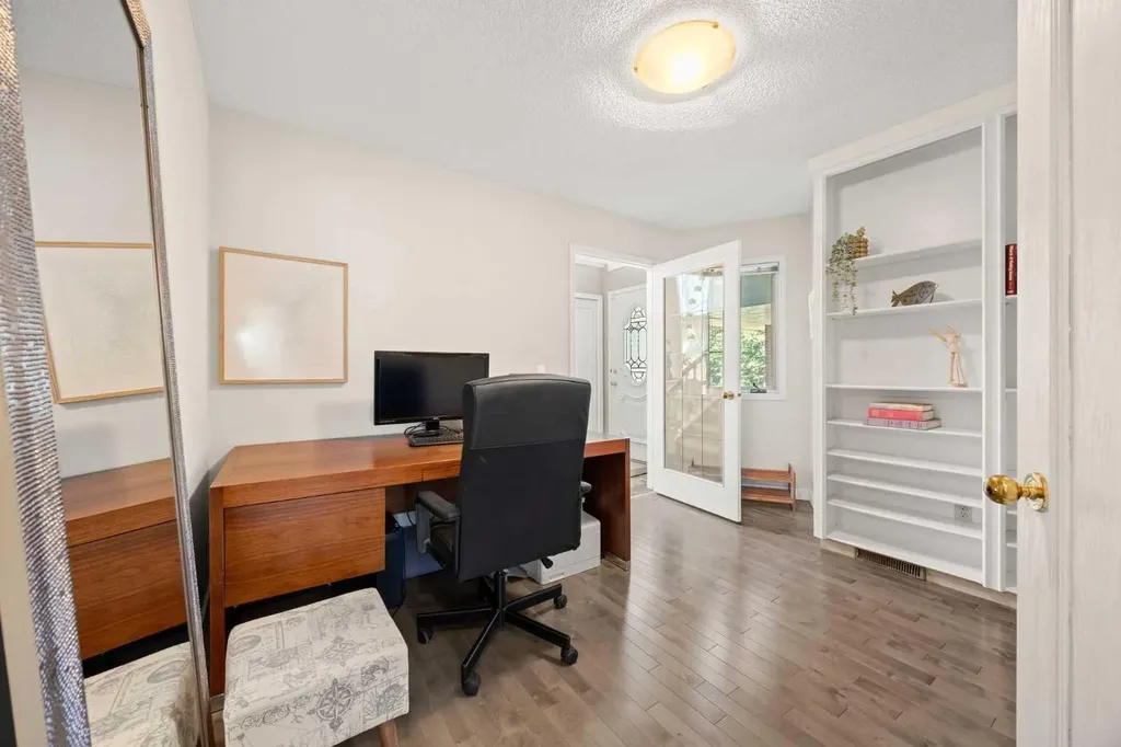 34 Sunhaven Link SE Calgary AB T2X 2M4
