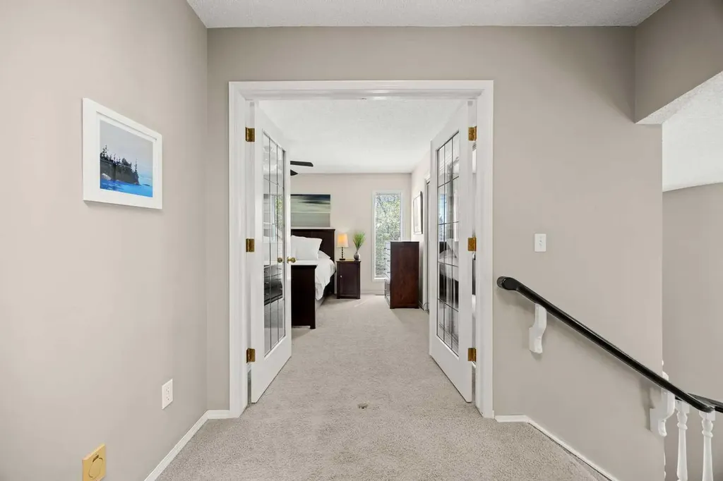 34 Sunhaven Link SE Calgary AB T2X 2M4