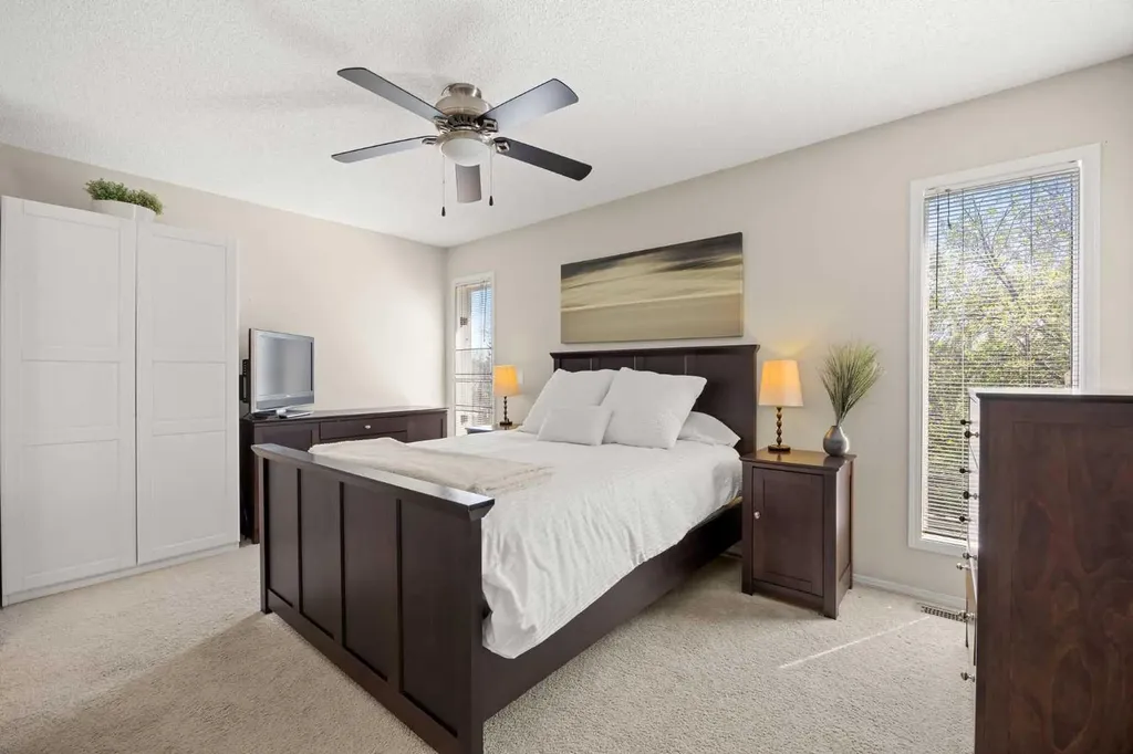 34 Sunhaven Link SE Calgary AB T2X 2M4