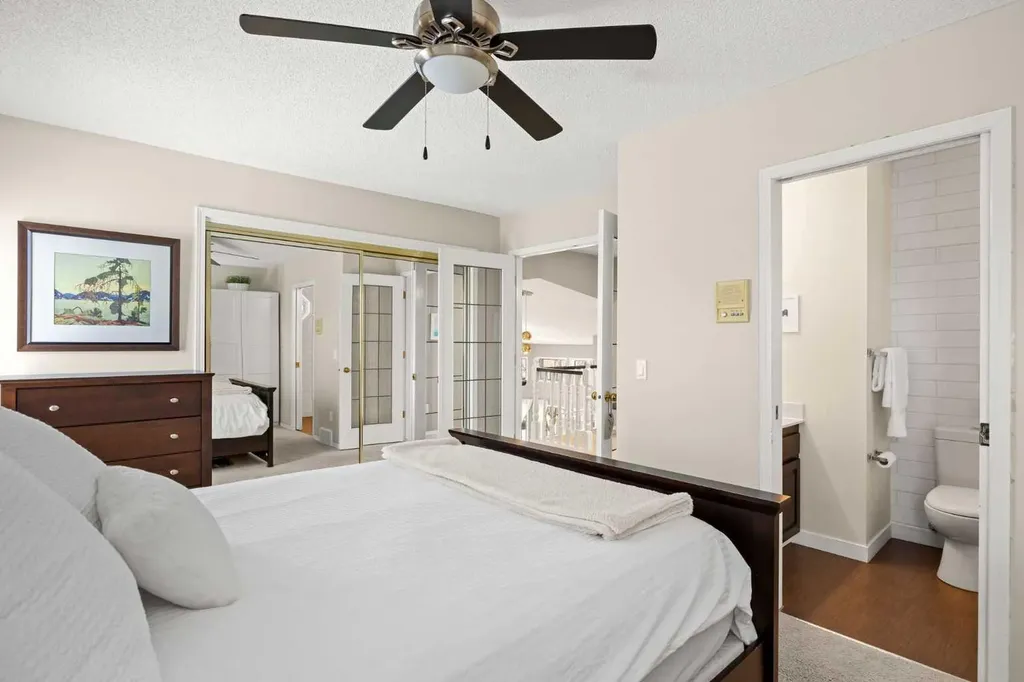 34 Sunhaven Link SE Calgary AB T2X 2M4