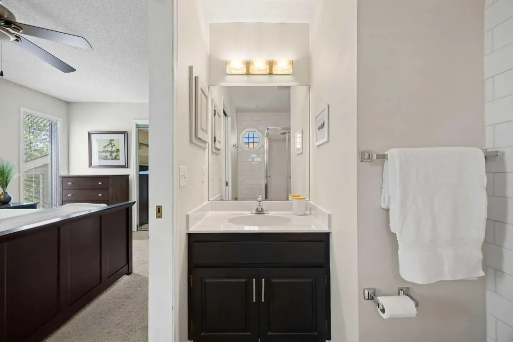 34 Sunhaven Link SE Calgary AB T2X 2M4