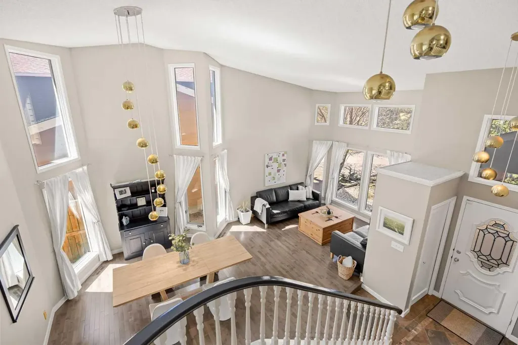 34 Sunhaven Link SE Calgary AB T2X 2M4