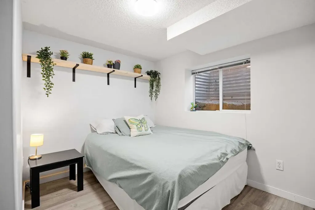 34 Sunhaven Link SE Calgary AB T2X 2M4