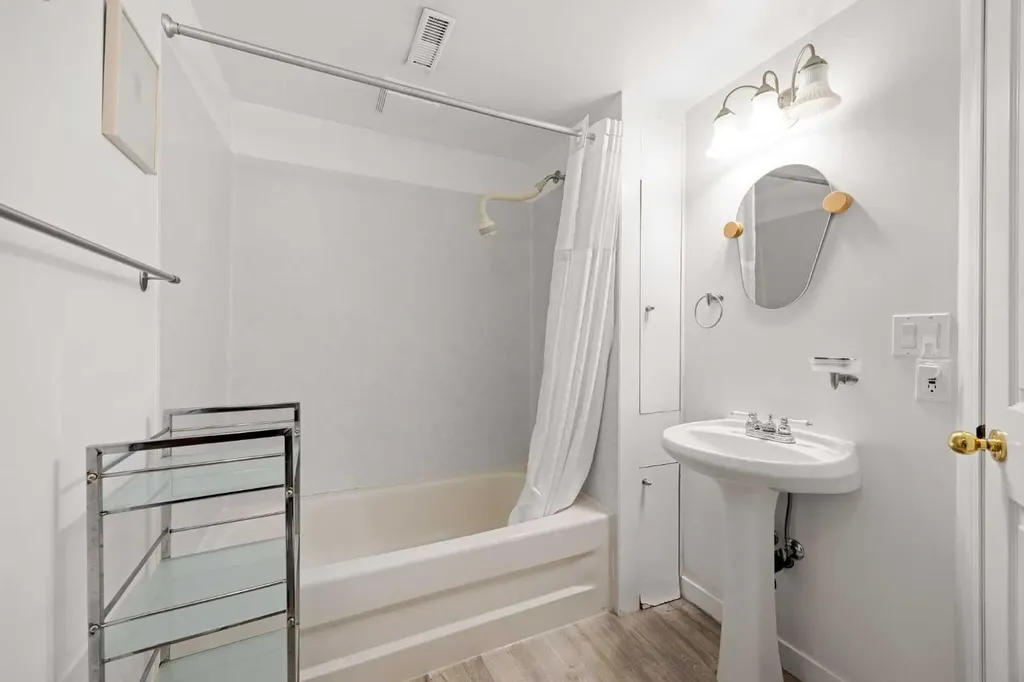 34 Sunhaven Link SE Calgary AB T2X 2M4