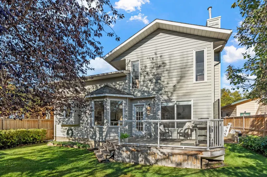 34 Sunhaven Link SE Calgary AB T2X 2M4