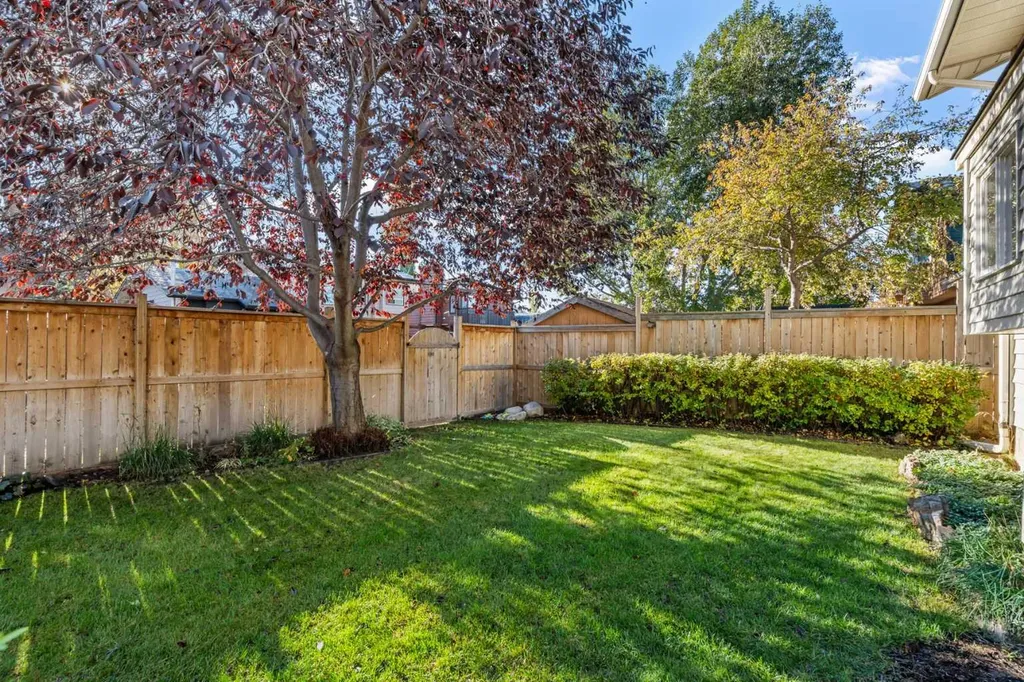 34 Sunhaven Link SE Calgary AB T2X 2M4