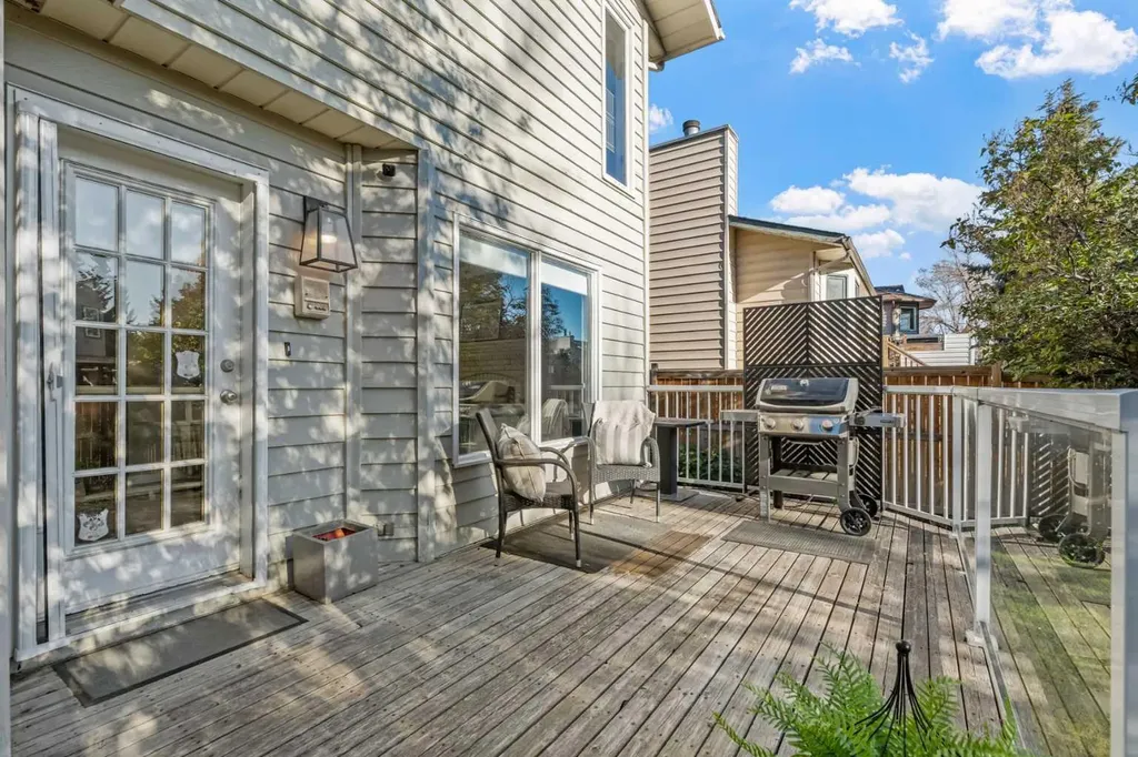 34 Sunhaven Link SE Calgary AB T2X 2M4