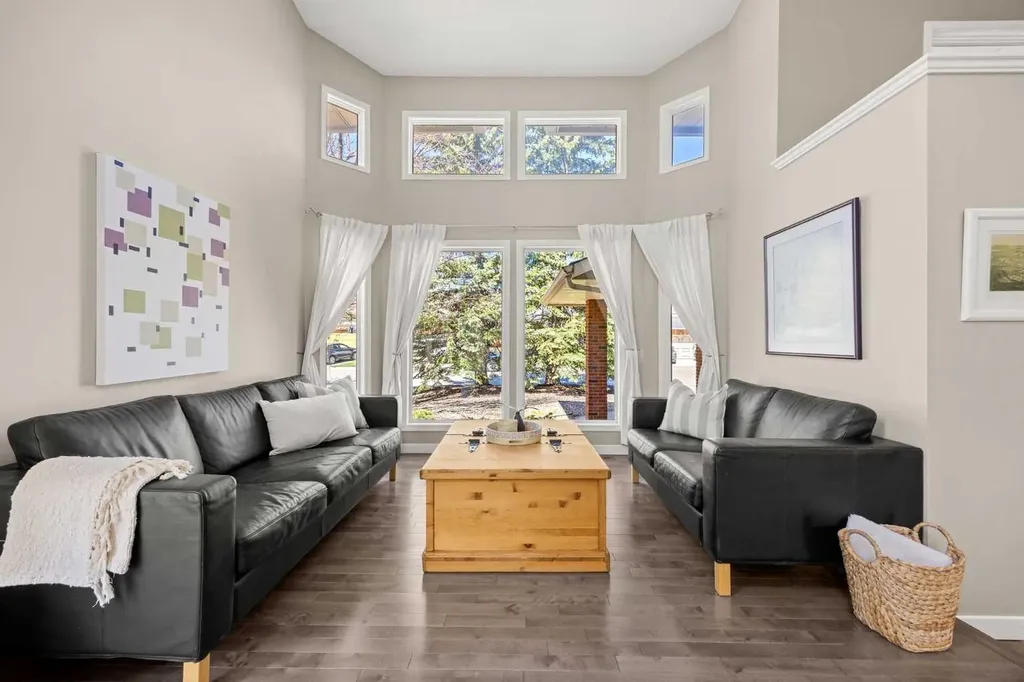 34 Sunhaven Link SE Calgary AB T2X 2M4
