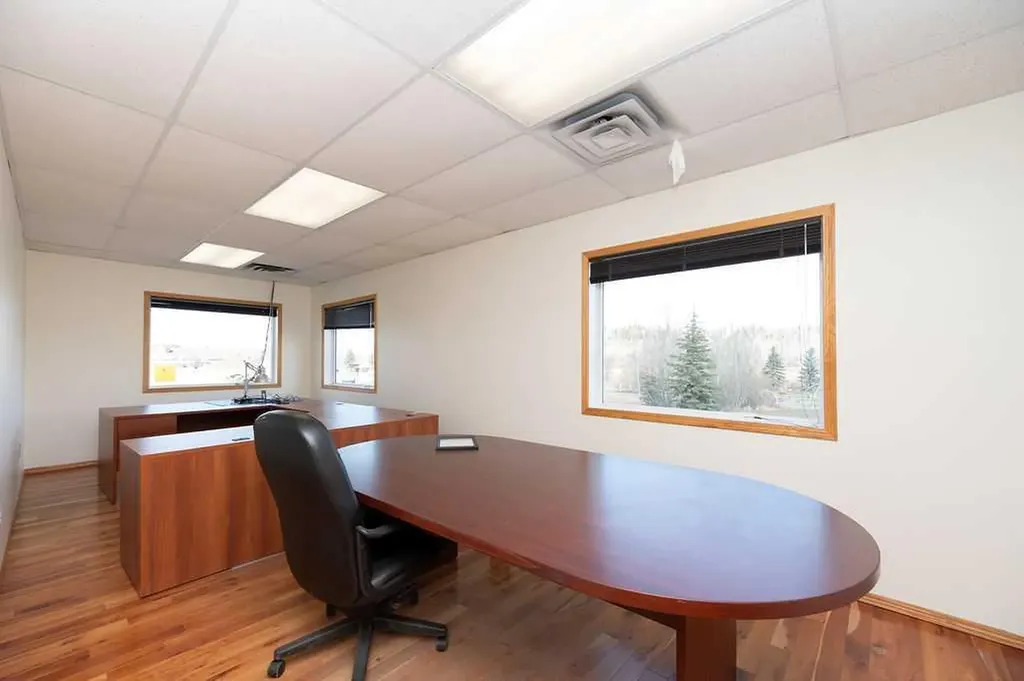 4706 50 Avenue Athabasca AB T9S 1C1
