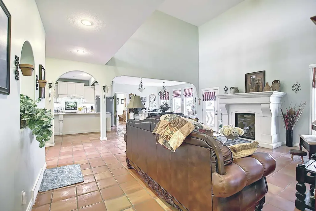 255046 Township Road 250 Rural Wheatland County AB T1P 0K6