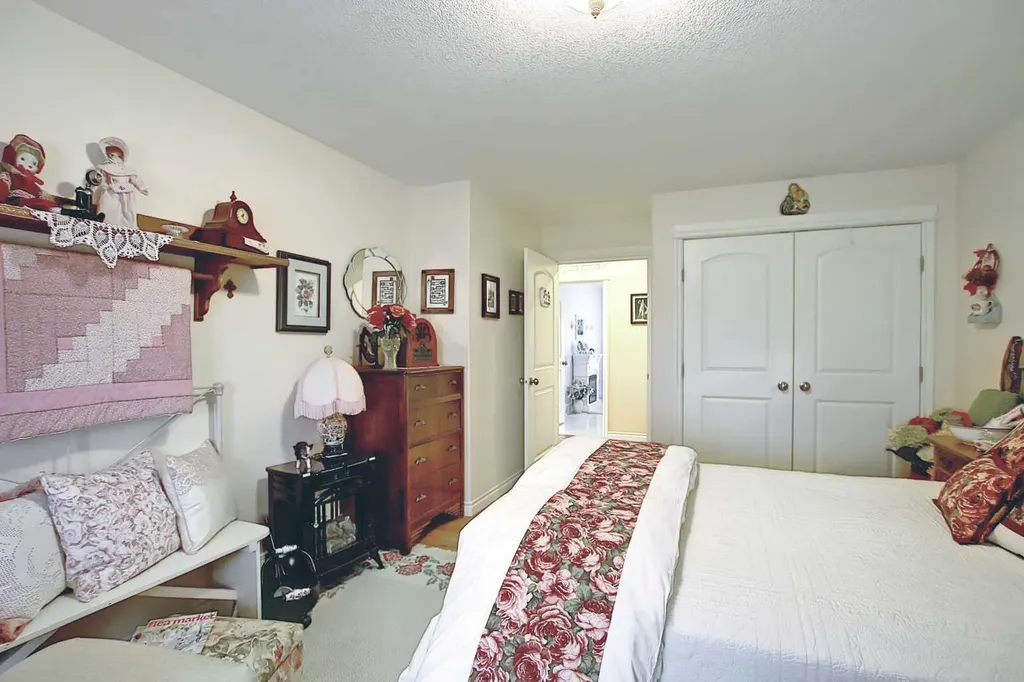 255046 Township Road 250 Rural Wheatland County AB T1P 0K6