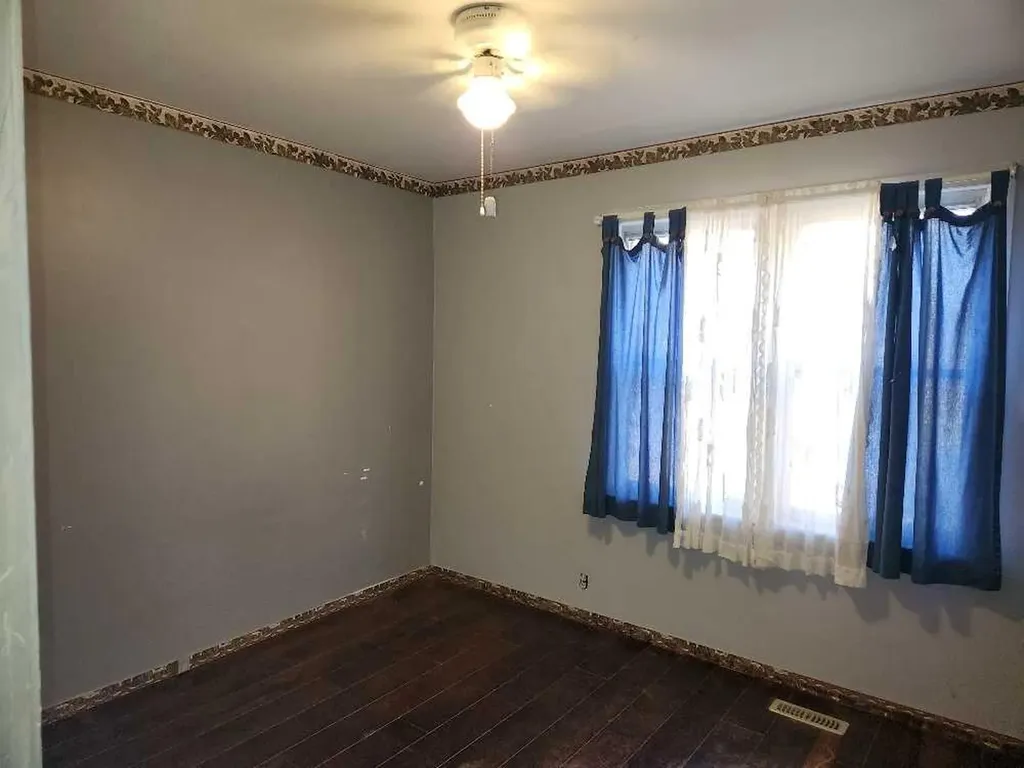 4913-57 Avenue High Prairie AB T0G 1E0