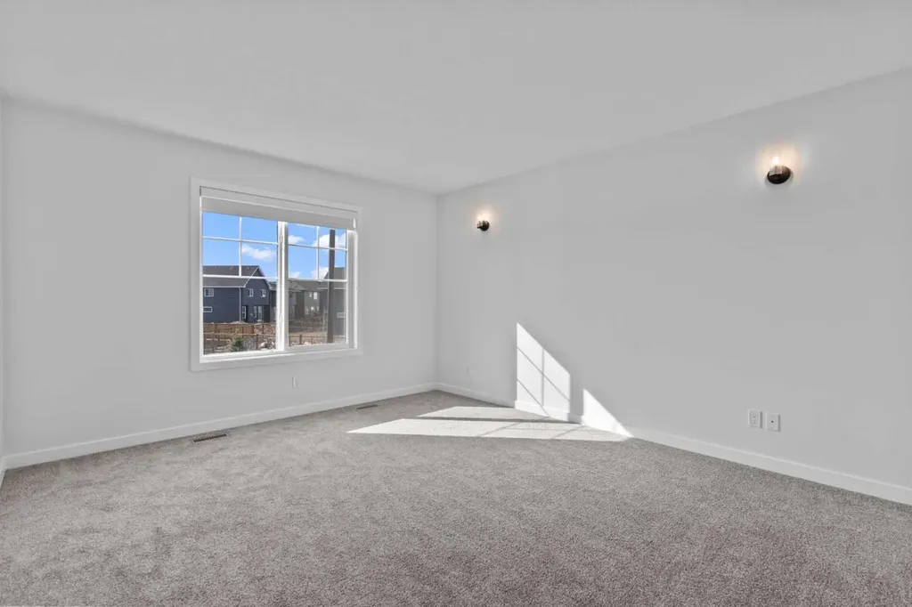 994 Chinook Winds Meadow SW Airdrie AB T4B 5R1