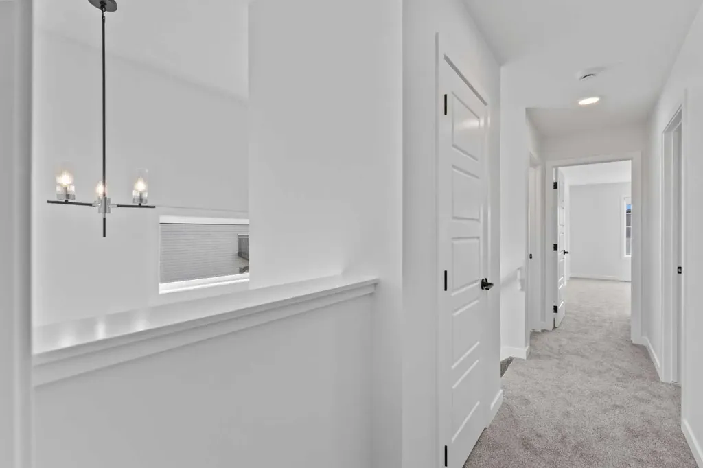 994 Chinook Winds Meadow SW Airdrie AB T4B 5R1