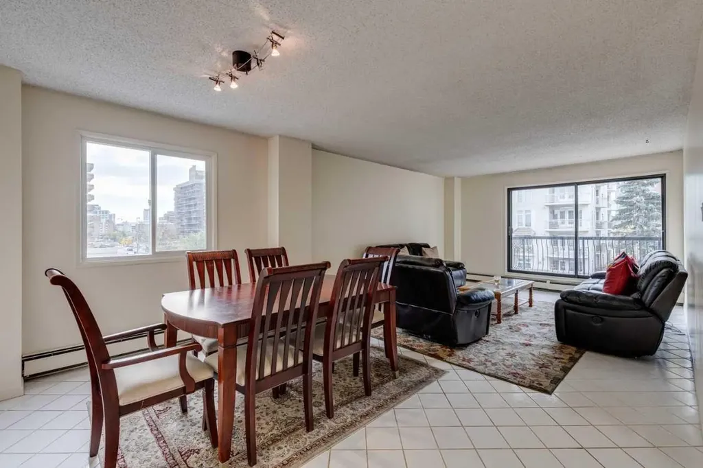 1320 12 Avenue SW Calgary AB T3C3R6