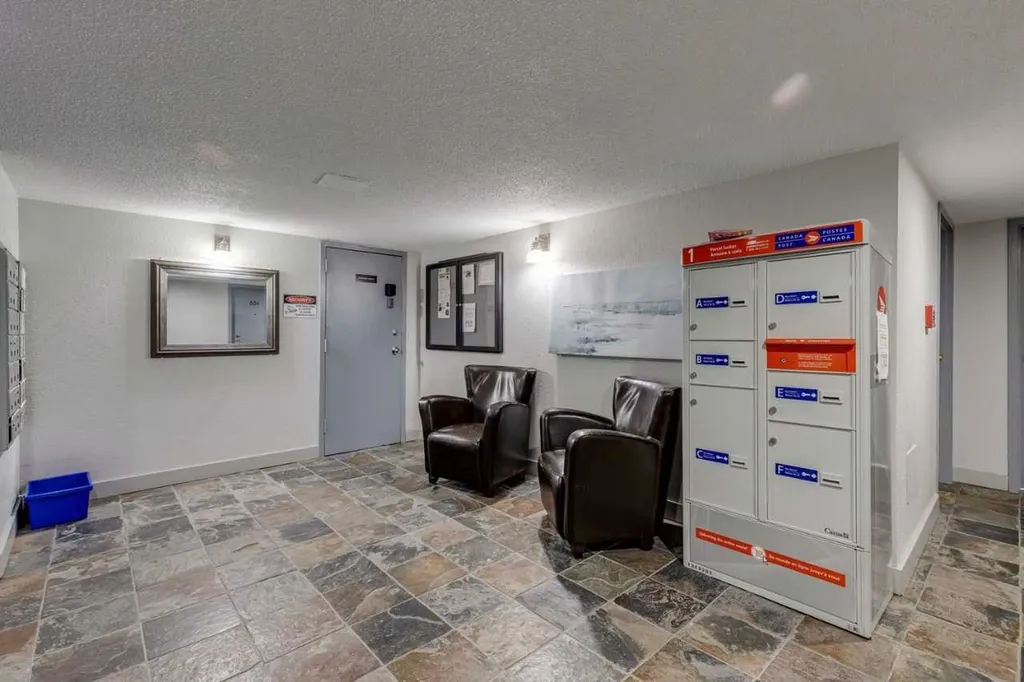 1320 12 Avenue SW Calgary AB T3C3R6