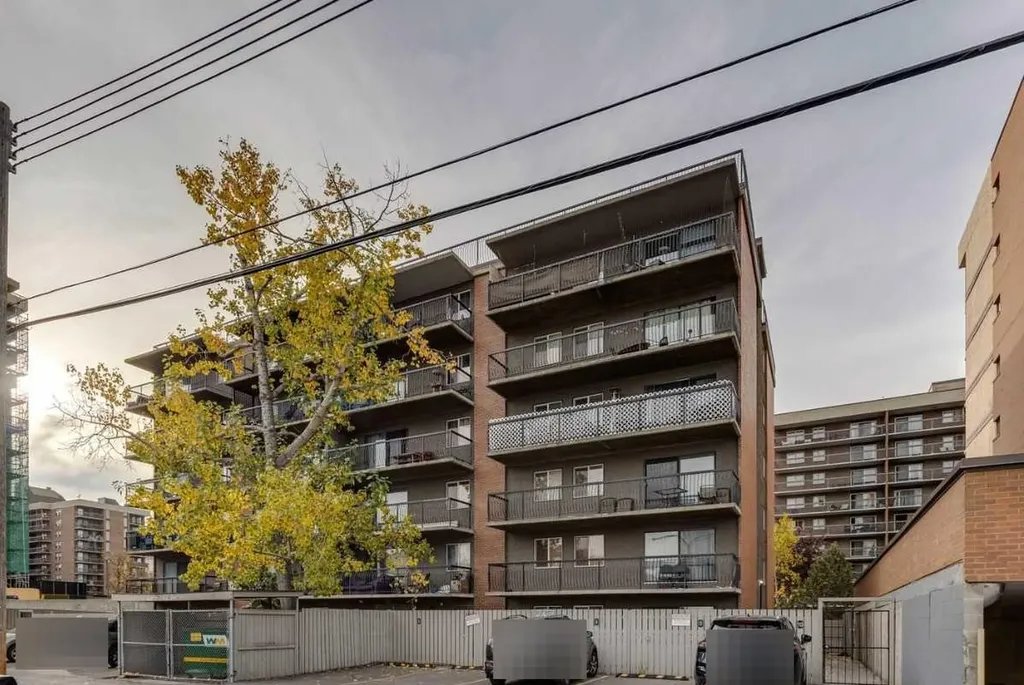 1320 12 Avenue SW Calgary AB T3C3R6