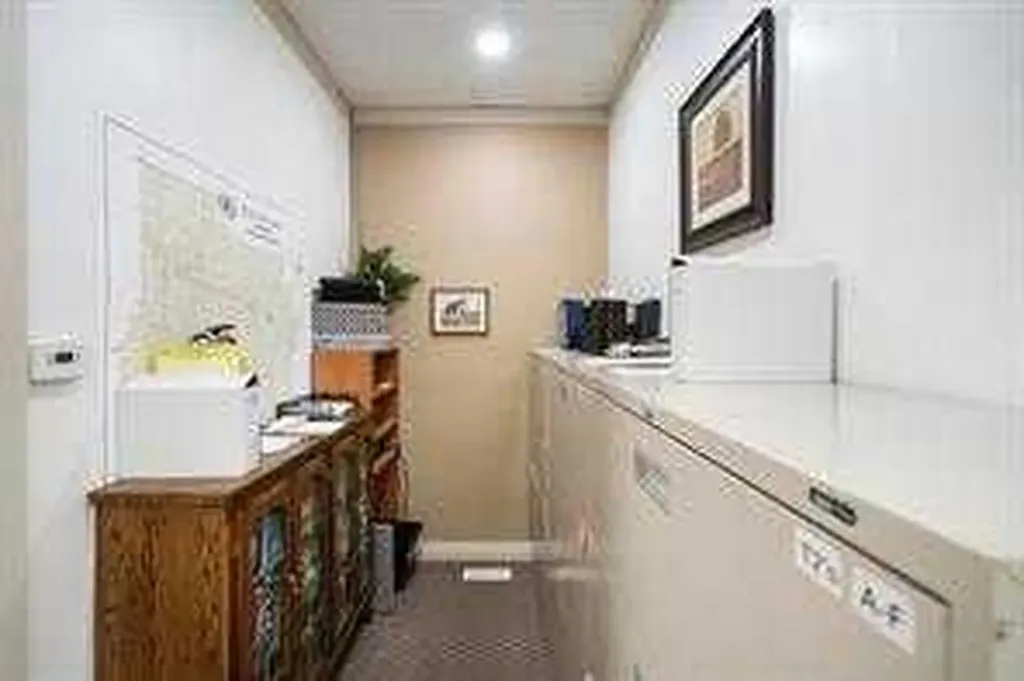 5016 50th Street Street Daysland AB T4V 1A0