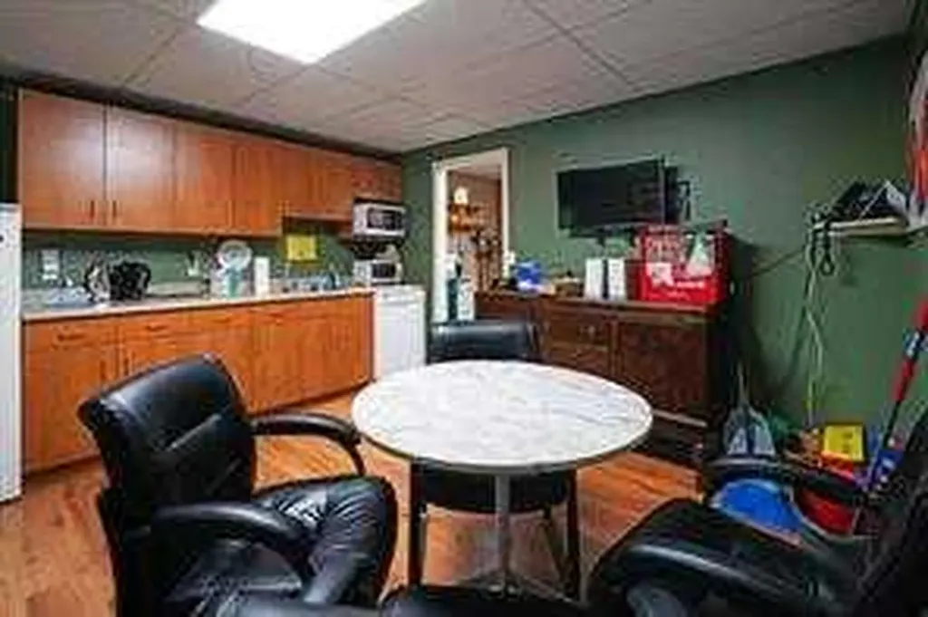 5016 50th Street Street Daysland AB T4V 1A0