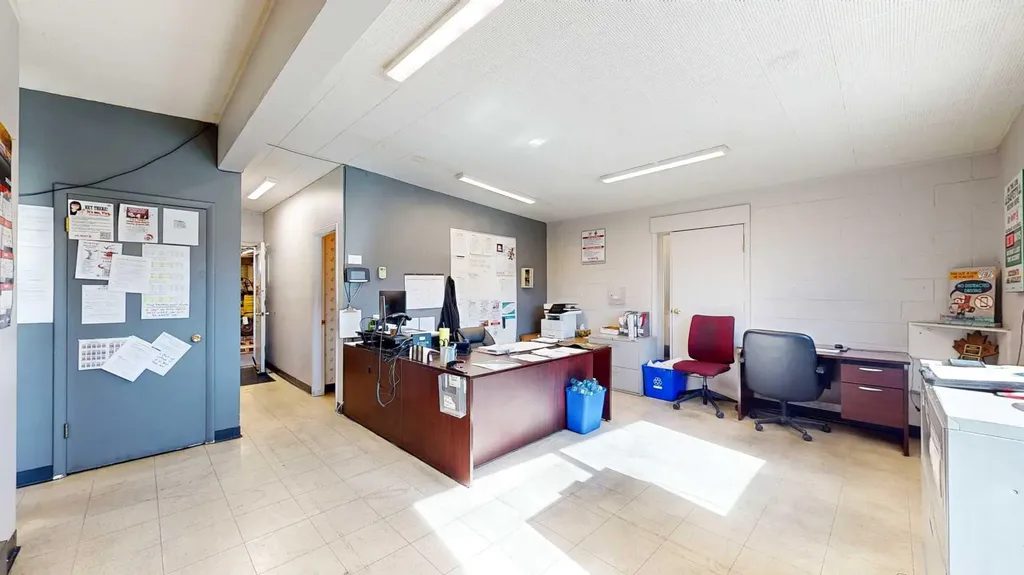 666 15 Street SW Medicine Hat AB T1A4W3