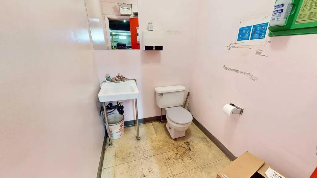 666 15 Street SW Medicine Hat AB T1A4W3