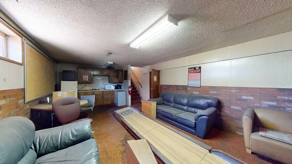 666 15 Street SW Medicine Hat AB T1A4W3