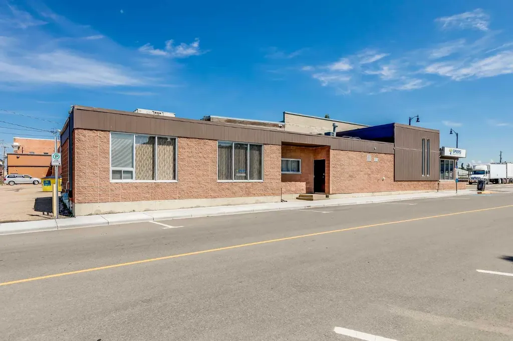 5120 50 Avenue Olds AB T4H 1A5