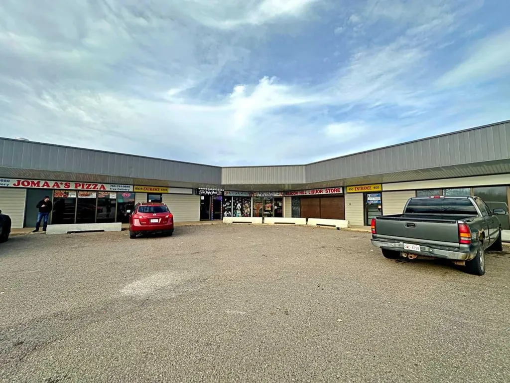 208 Beacon Hill Drive Fort Mcmurray AB T9H 2R1