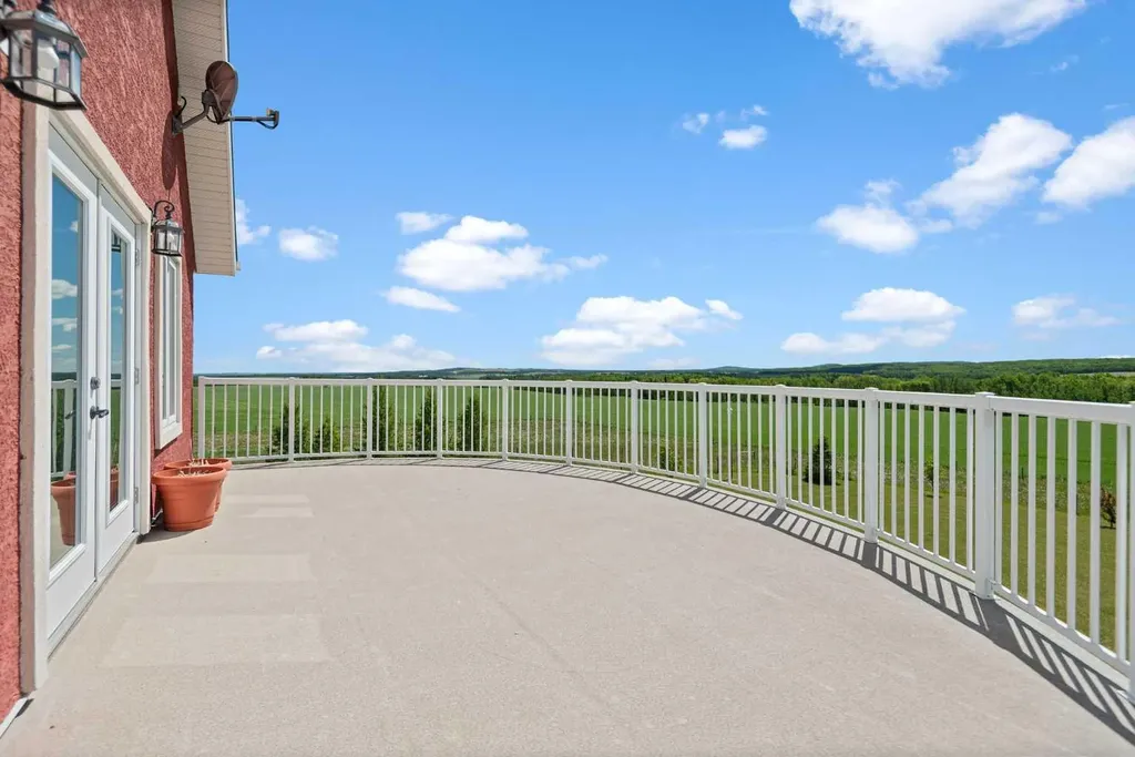 41525 Range Road 32 Rural Lacombe County AB T0C2J0