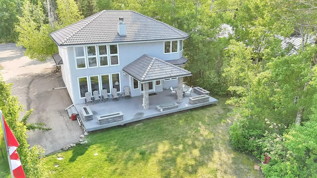 185 Birchcliff Road Birchcliff AB T4S 1R6