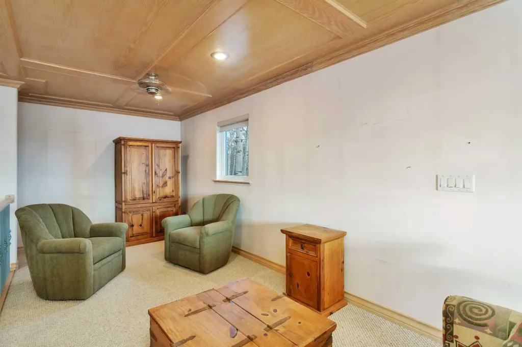 185 Birchcliff Road Birchcliff AB T4S 1R6