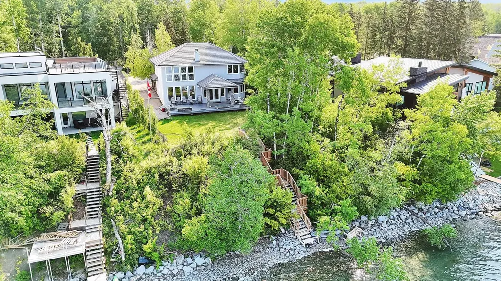 185 Birchcliff Road Birchcliff AB T4S 1R6