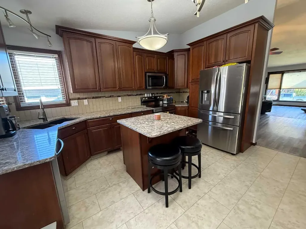 5520 41 Street Provost AB T0B 3S0