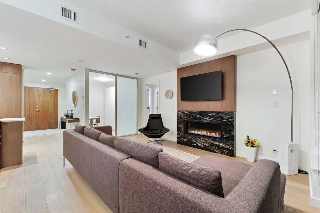 128 Waterfront Court SW Calgary AB T2P1K9