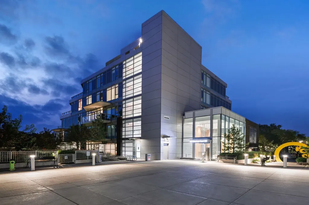128 Waterfront Court SW Calgary AB T2P1K9