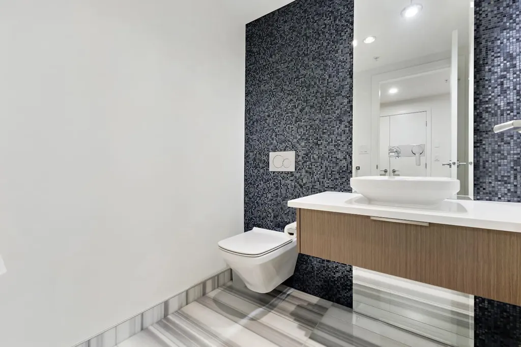 128 Waterfront Court SW Calgary AB T2P1K9