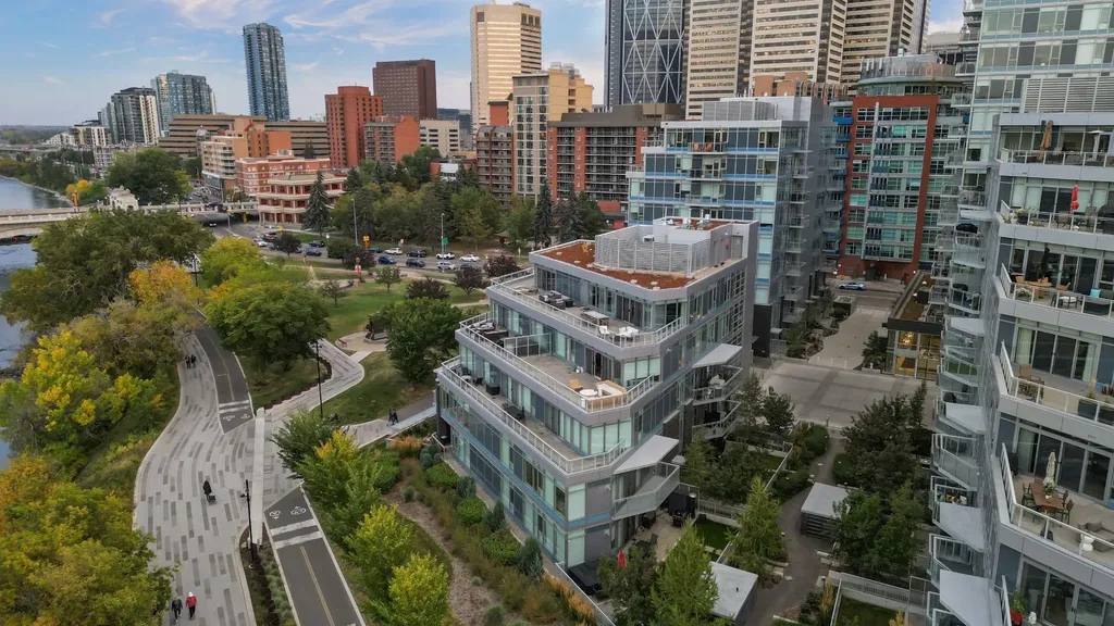 128 Waterfront Court SW Calgary AB T2P1K9